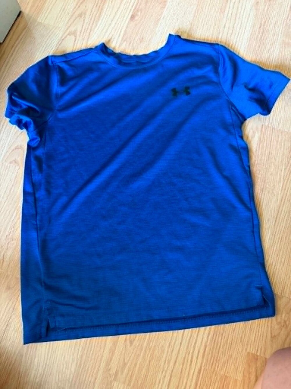 Boys Under Armour Shirt Youth Medium